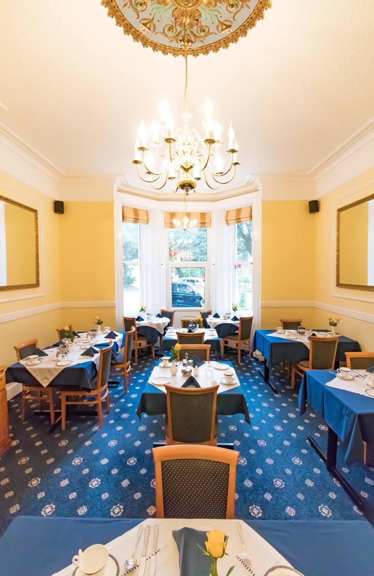 Balincourt Hotel Bournemouth Exterior foto The dining room at the hotel