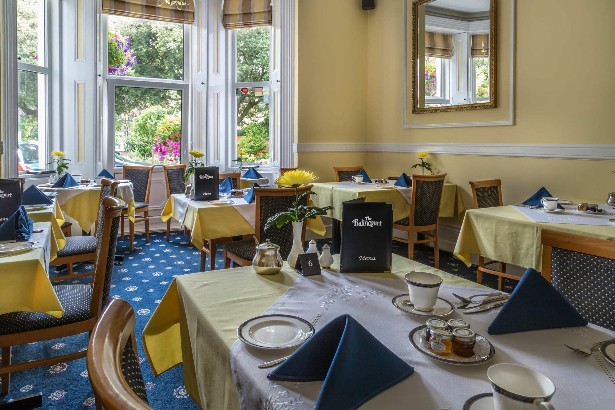 Balincourt Hotel Bournemouth Exterior foto The dining room at the hotel