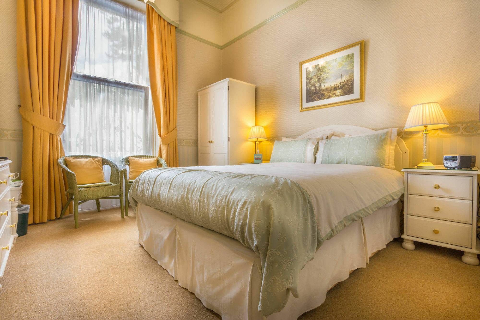 Balincourt Hotel Bournemouth Exterior foto A bedroom at the hotel